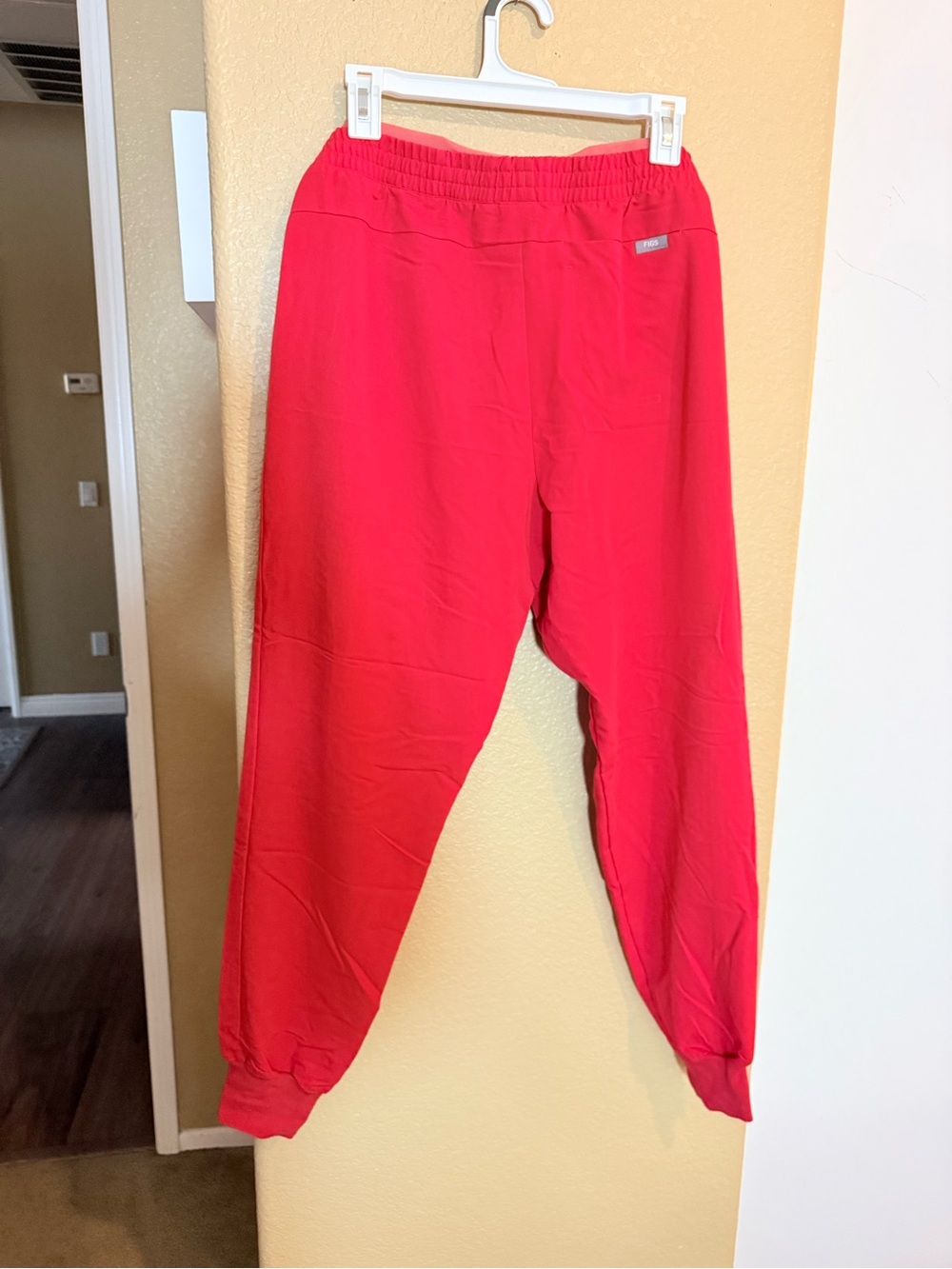 FIGS Red Drawstring Joggers - Picture 3 of 3